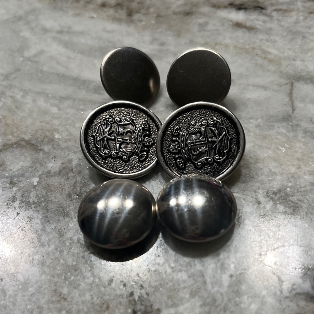 Silver toned buttons. Set of 6 - 2  with Crest Detail